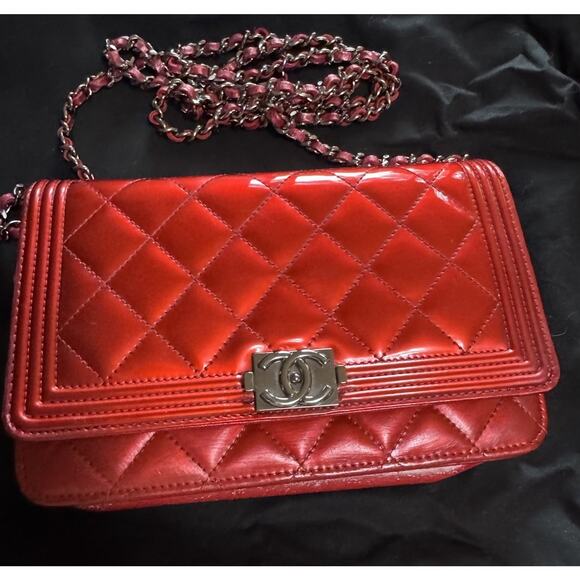 Authentic Chanel Boy Wallet On Chain WOC Metallic Red Leather W COA READ - Picture 1 of 15